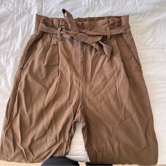 H&M Pants - H&M Women dressy pants‎ size 6
